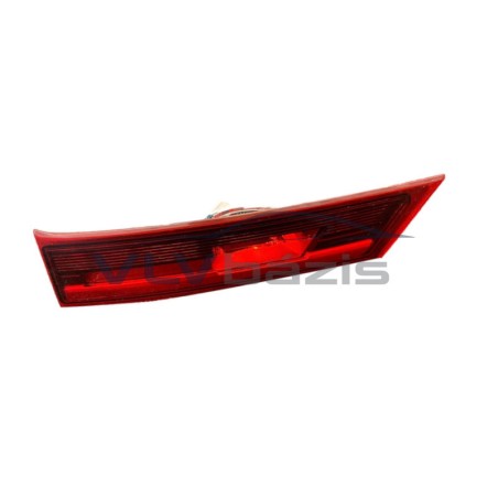 Volvo gyári alkatrészek,Volvo 31656780 jobb hátsó belső lámpa S90/S90L